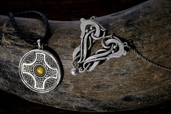 medieval-jewelry-darksword-armory-celtic-norse-big