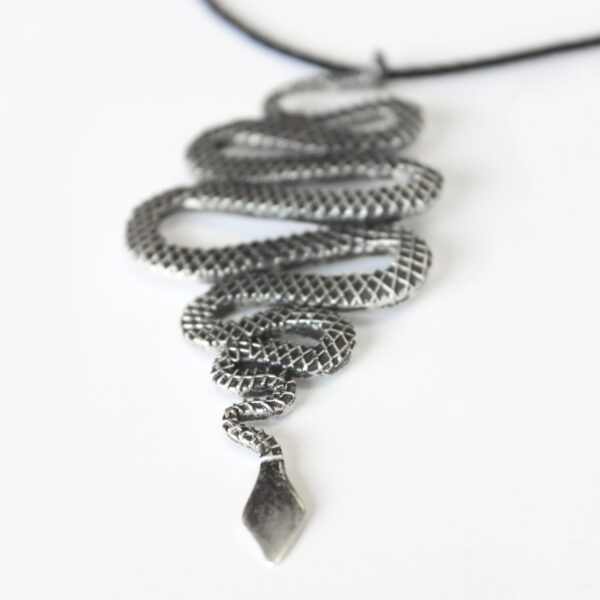 Snake Pendant (4023)