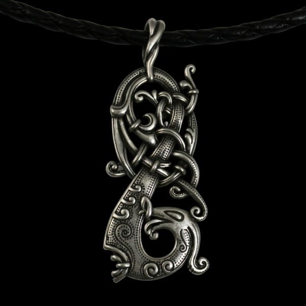 ladon-pendant-black-background-4042-jewelry